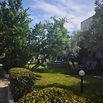 Elina House And Garden