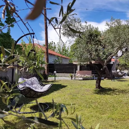 Elina House And Garden *