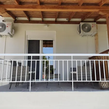 Tatil Evi Elina House And Garden Nikiti (Sithonia)