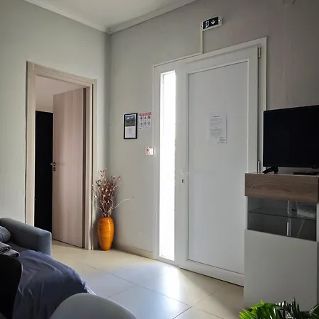 度假居 Elina House And Garden *