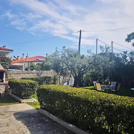 度假居 Elina House And Garden