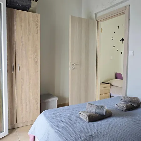 度假居 Elina House And Garden *