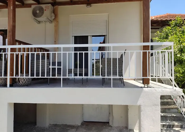 Elina House And Garden Νικήτη