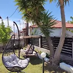 Elina House And Garden בית נופש *