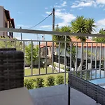 Elina House And Garden ניקיטי